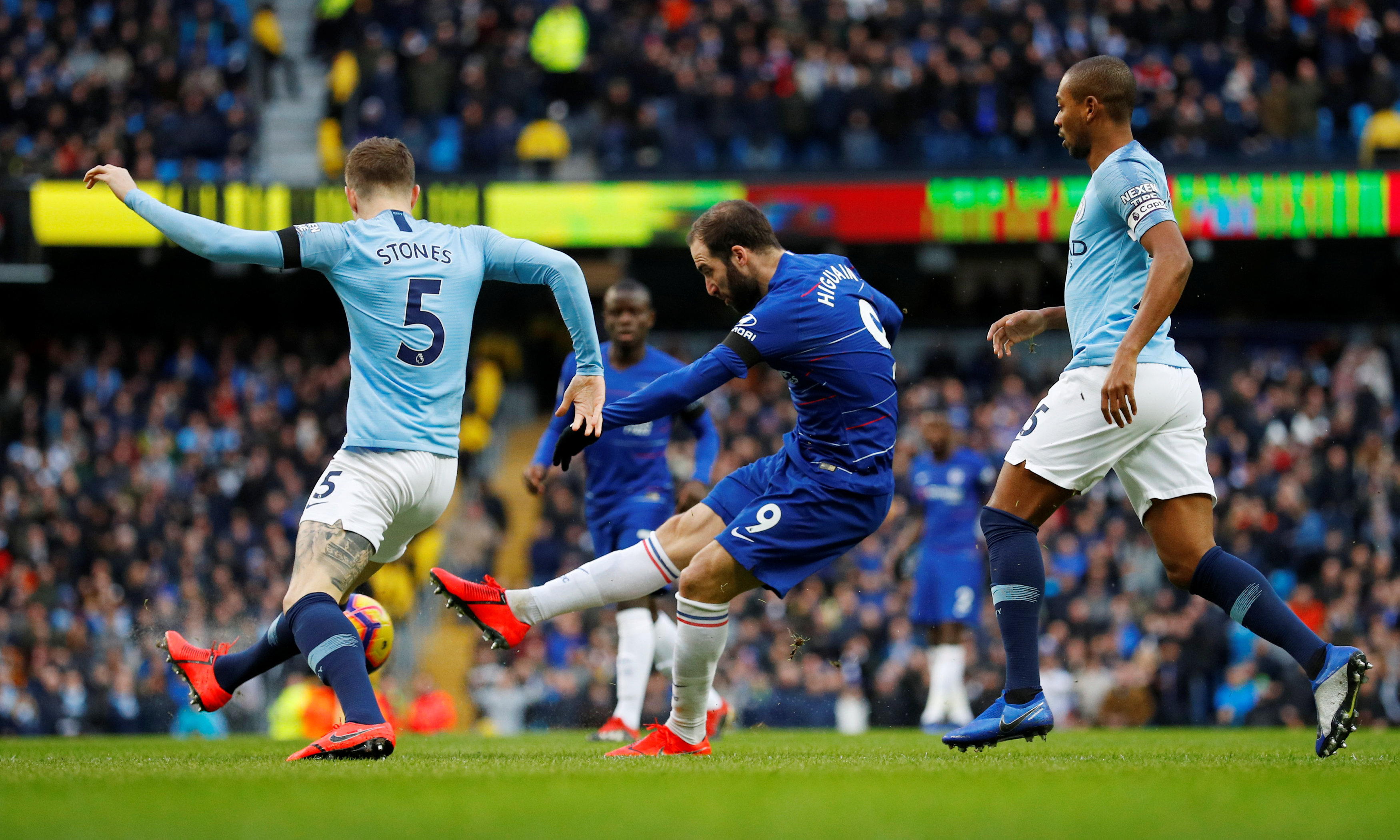 普利西奇替补双响，美国球员第三人