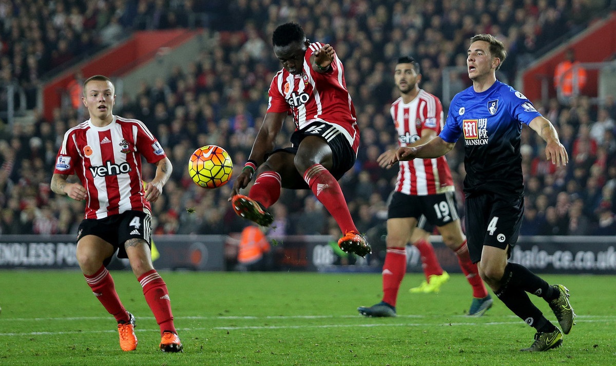 本轮亚冠精英观众人数：成都27836人居首，申花第4，海港第5（亚冠精英本轮上座人数榜：成都以27836人领跑，申花第4，海港第5）