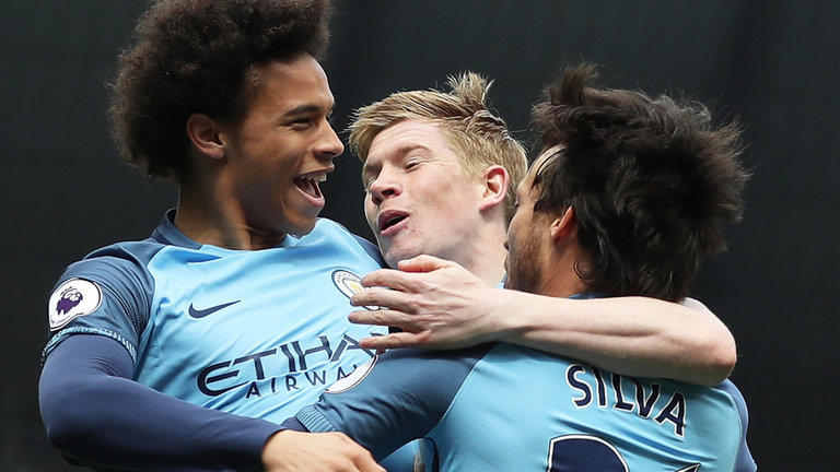 2025成都乒联混团世界杯，中国8-0胜韩，日8-3胜德，张本智和状态不佳，恐难晋级决赛。