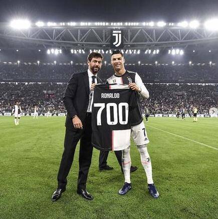 FIFA官方：C罗因直红被禁赛3场，剩余两场被缓期一年执行