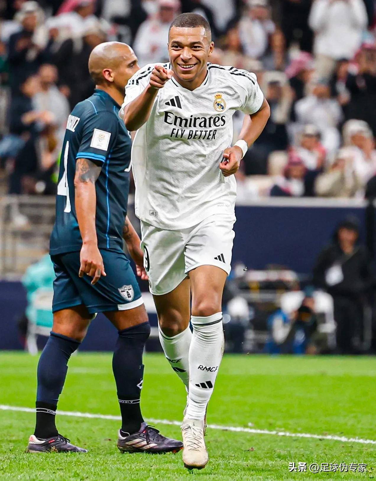 津门虎、申花发布联合倡议书：不发表地域歧视、群体攻击言论（津门虎与申花联合倡议：抵制地域歧视与群体攻击言论）