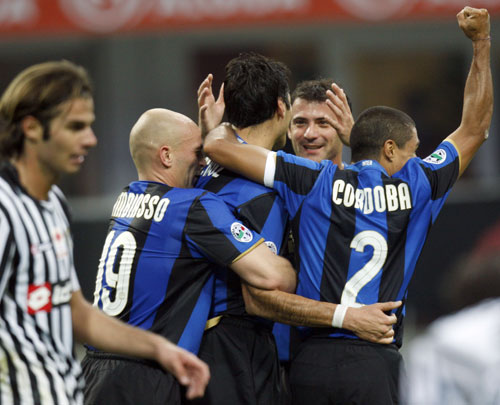 意甲战报：普利西奇梅开二度，米兰让二追三3-2逆转都灵