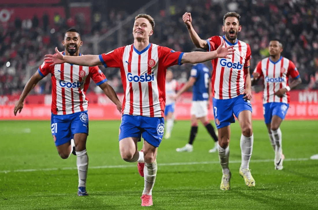 比利亚雷亚尔对阵赫塔菲：西甲EA Sports焦点之战，时间与观看指南（西甲EA Sports重磅对决：比利亚雷亚尔VS赫塔菲，开球时间与观赛指南）