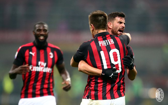 talkSPORT：拜仁在密切关注卡迪夫城19岁天才后卫迪伦-劳勒（talkSPORT：拜仁密切考察卡迪夫城19岁后防新星迪伦-劳勒）