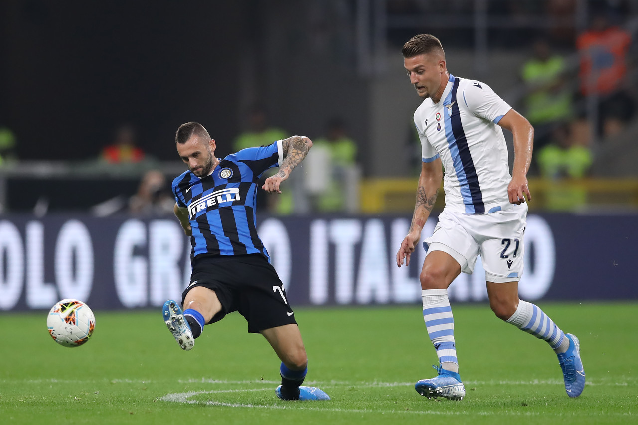 费迪南德：姆伯莫态度严谨且敬业，他能给曼联带来积极的影响