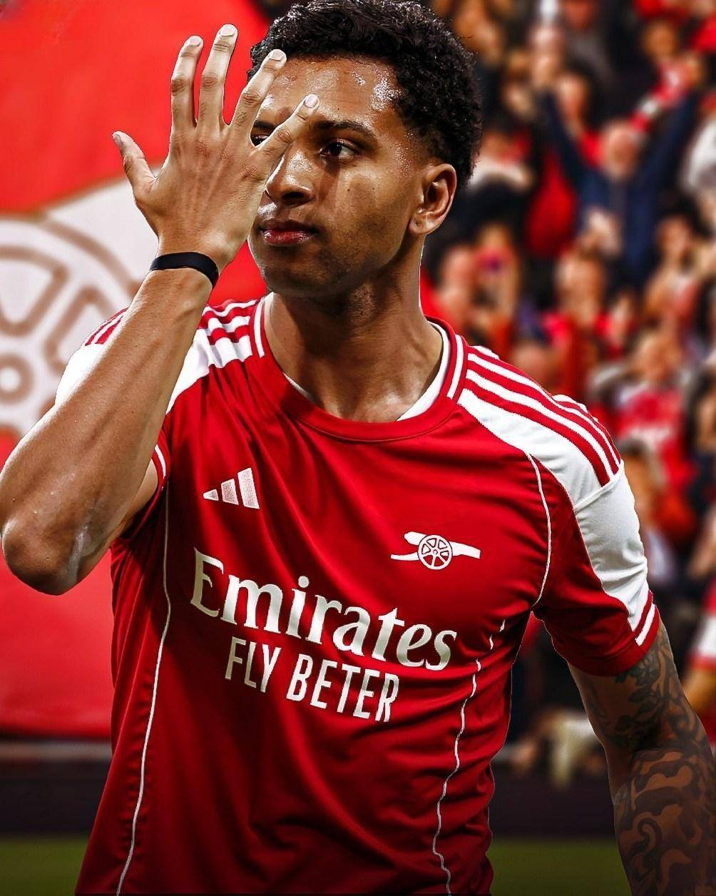 意媒：此前因流感缺阵的博尼尚未恢复训练，不确定能否踢意杯